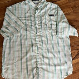 Columbia shirt size XL